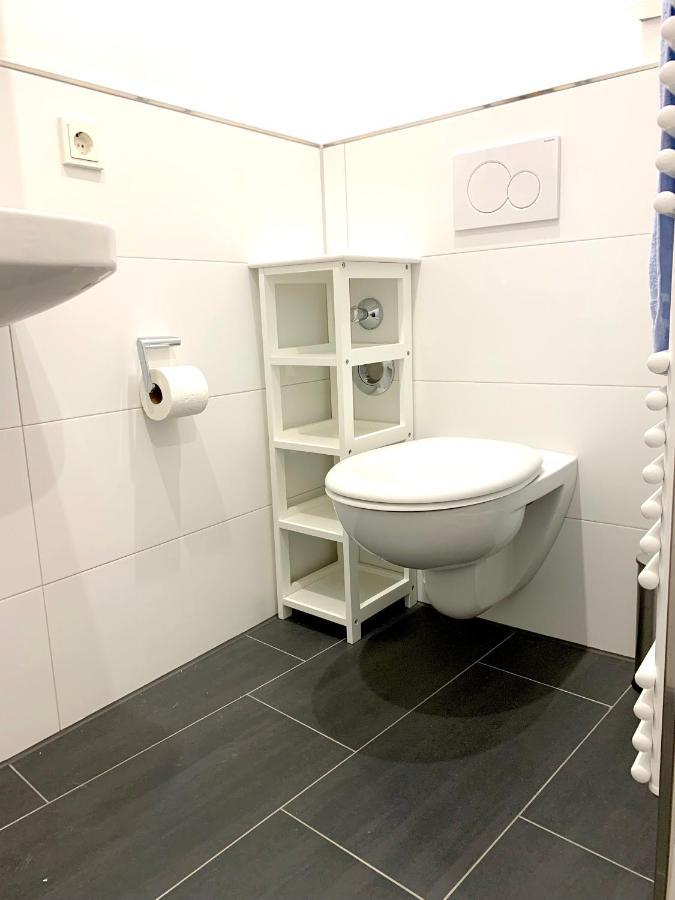 Alles Komplett - 2 Schlafzimmer, Grosse Kueche, Bad Köln Eksteriør bilde