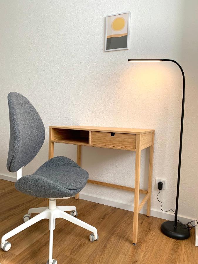 Alles Komplett - 2 Schlafzimmer, Grosse Kueche, Bad Köln Eksteriør bilde